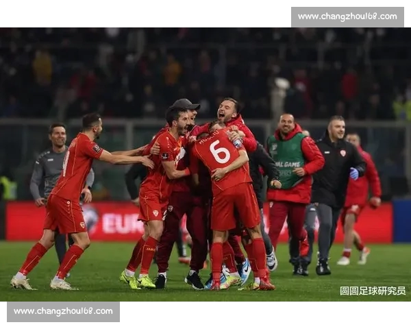 高清流畅足球赛事在线观看平台尽享全球精彩对决实时直播回放分析 - 副本 - 副本 (7) - 副本